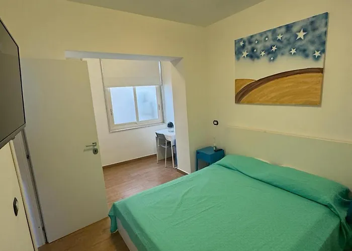 Holiday Three-Bedroom Home