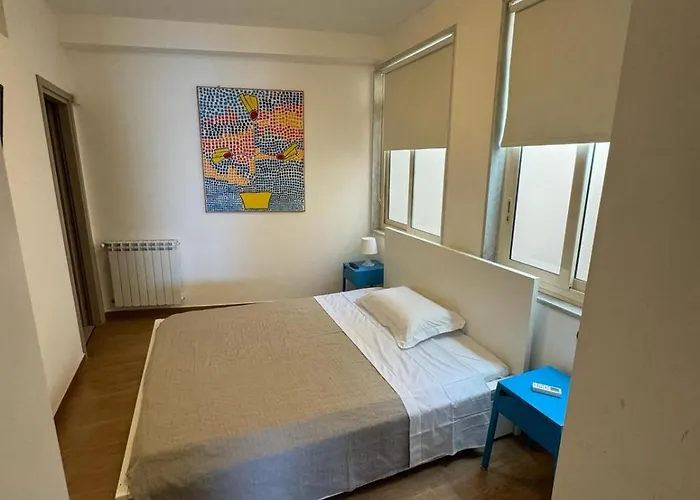 Holiday Three-Bedroom Home